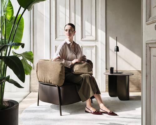 Dogma: Table with extendable rectangular ceramic top and