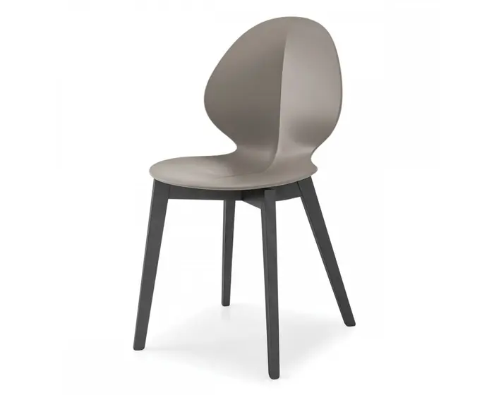 Basil: Chair with wooden base | Calligaris New York