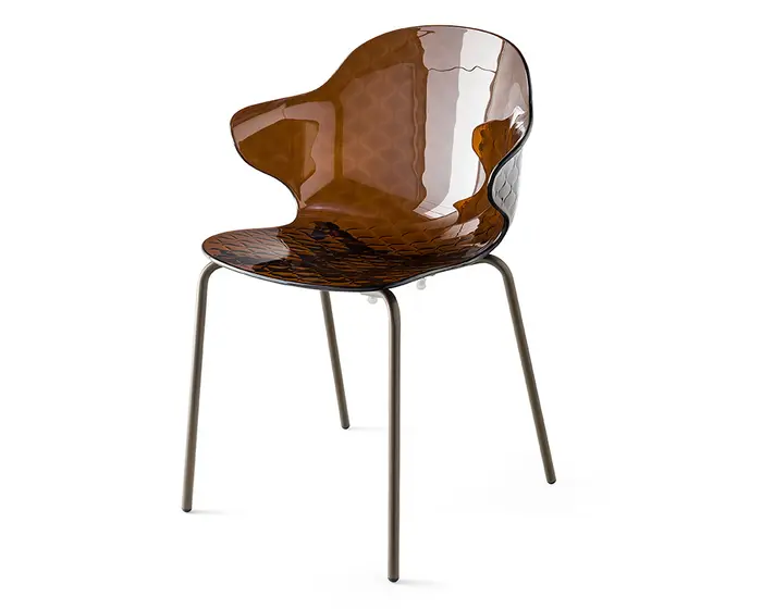 Saint Tropez: Stackable chair with plastic shell and metal base