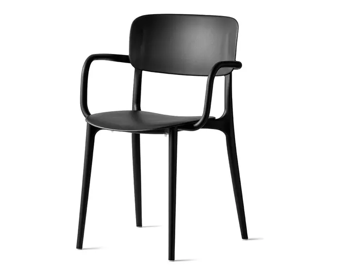 Calligaris / カリガリス LIBERTY Liberty: Stackable plastic armchair for outdoor | Calligaris New York
