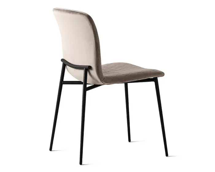 Calligaris カリガリス ダイニングチェア Love CS1885-A Love: Upholstered quilted chair with metal frame | Calligaris New York