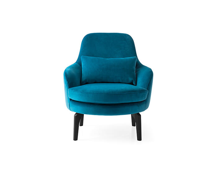 Medea: Fully upholstered armchair with wooden legs | Calligaris