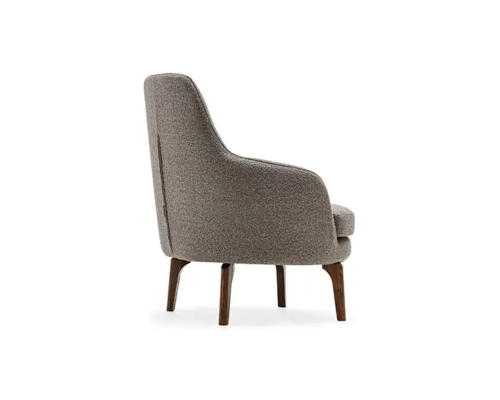 さくら Medea Arm chair② Medea: Fully upholstered armchair with wooden legs | Calligaris