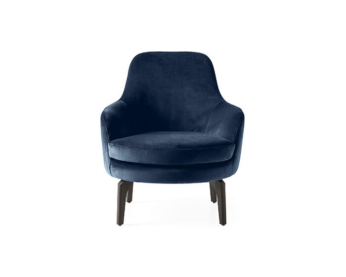 Medea: Fully upholstered armchair with wooden legs | Calligaris