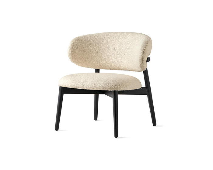 Oleandro: Upholstered lounge chair with wooden frame | Calligaris