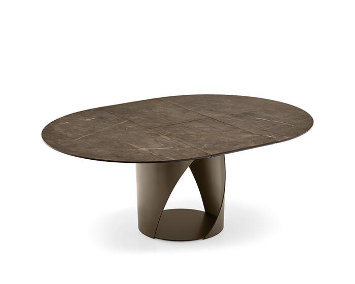 Cyclone: Extendable round table with metal base | Calligaris New York