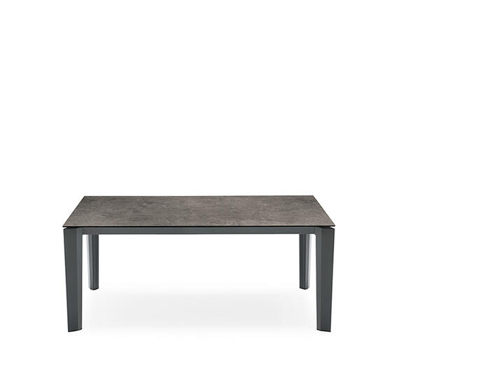 Delta: Table with extendable rectangular top and metal legs