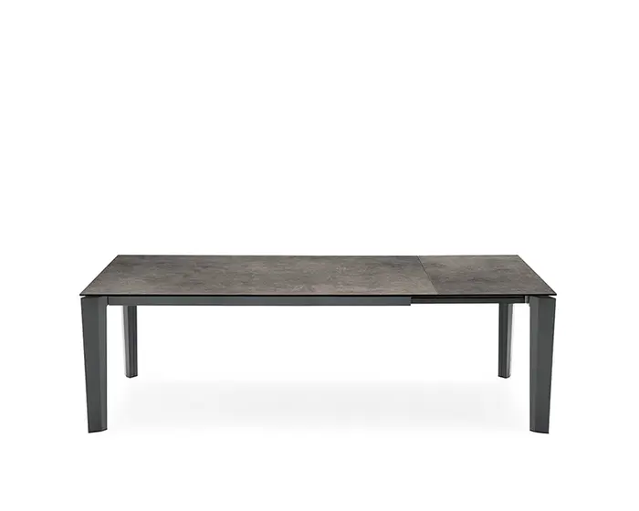 Delta: Table with extendable rectangular top and metal legs