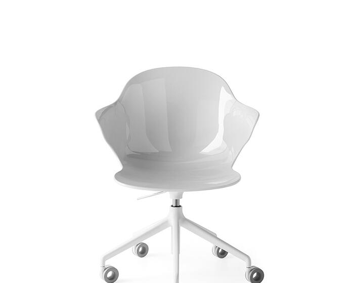 Saint Tropez: Height-adjustable swivel plastic chair with Saint Tropez: Height-adjustable swivel plastic chair with