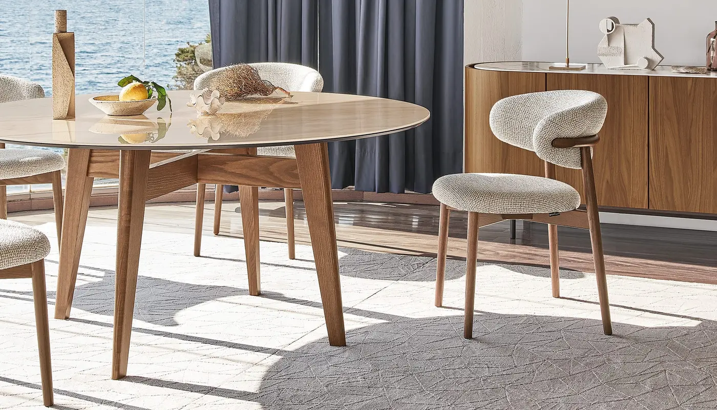Oleandro: Upholstered chair with wooden base | Calligaris New York