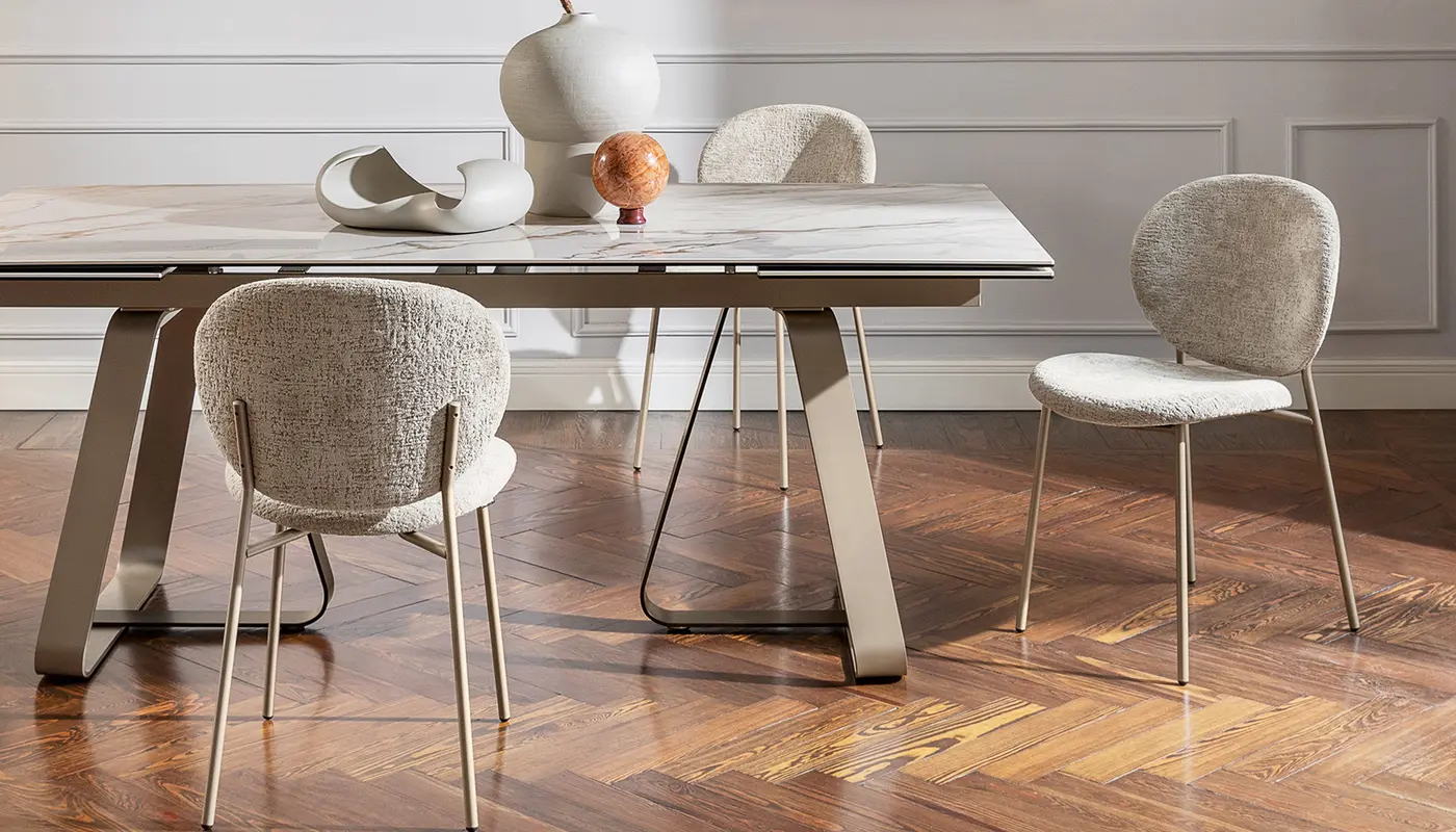 Inès: Upholstered chair with metal frame | Calligaris New York