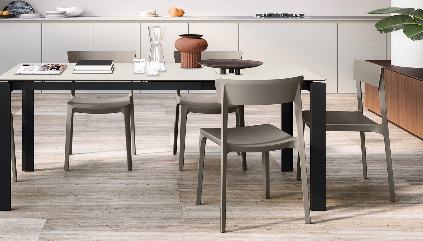 Skin: Stackable plastic chair with open back | Calligaris New York