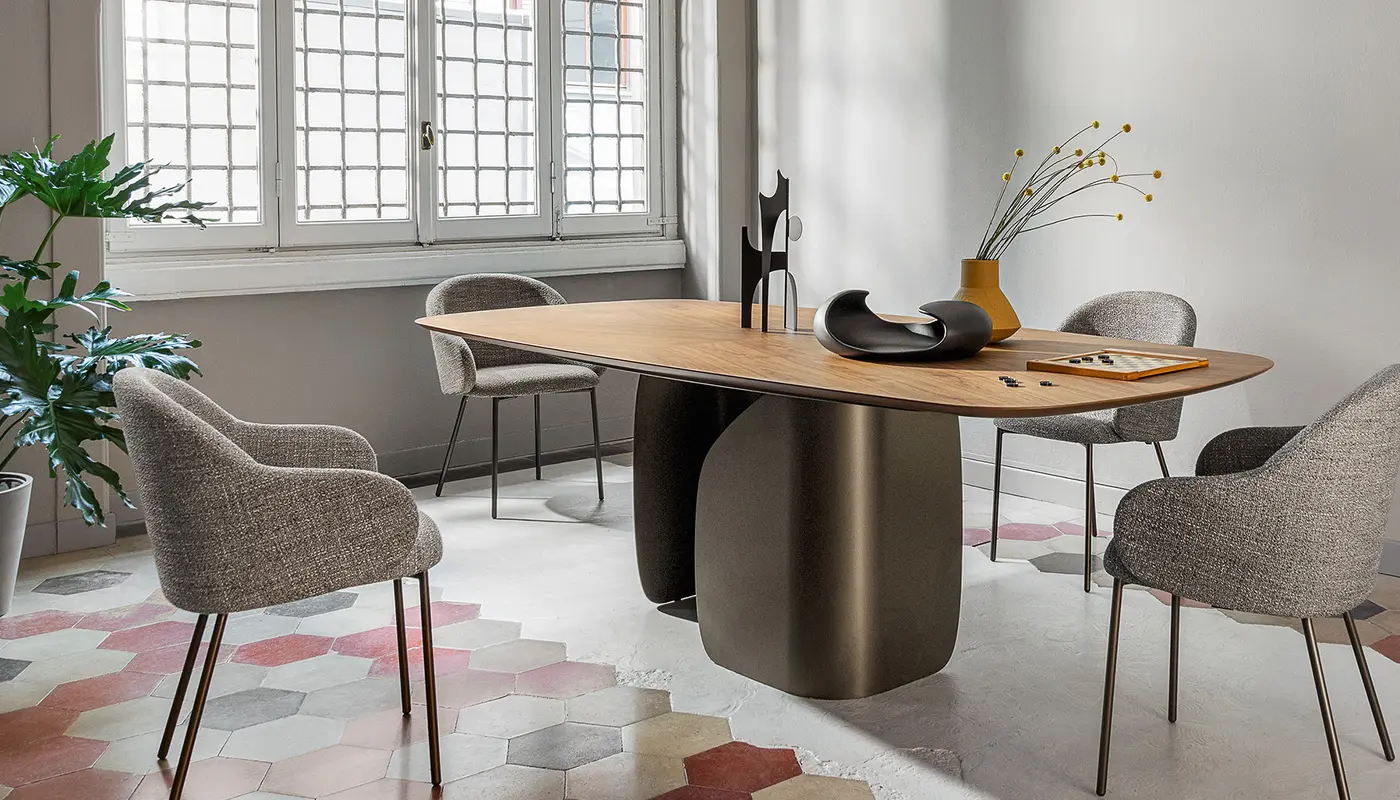 CORINTHIAN コリンシアン　金属系色台座など合計約100個セット Twins: Table with wooden elliptical top and metal pedestal base